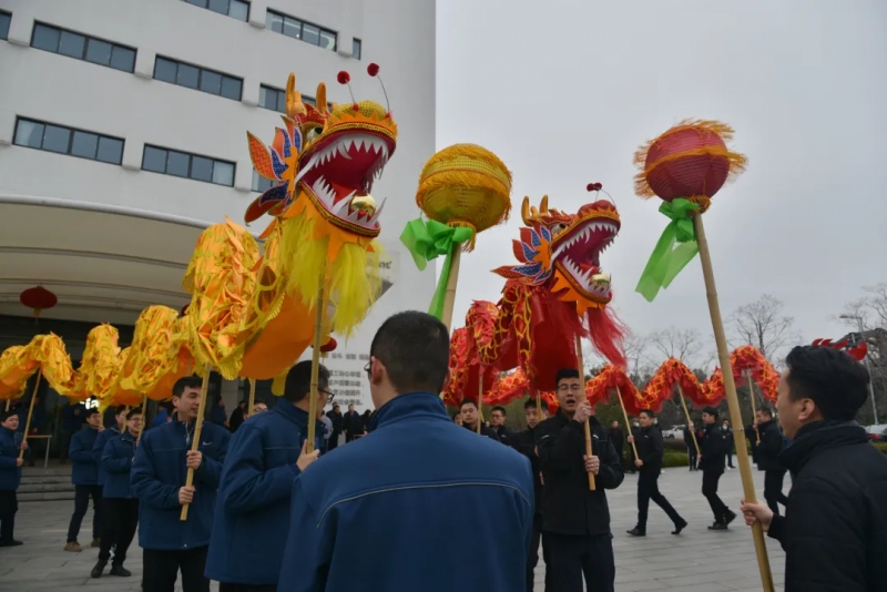龍騰虎躍春意濃，巨人園區(qū)喜開工